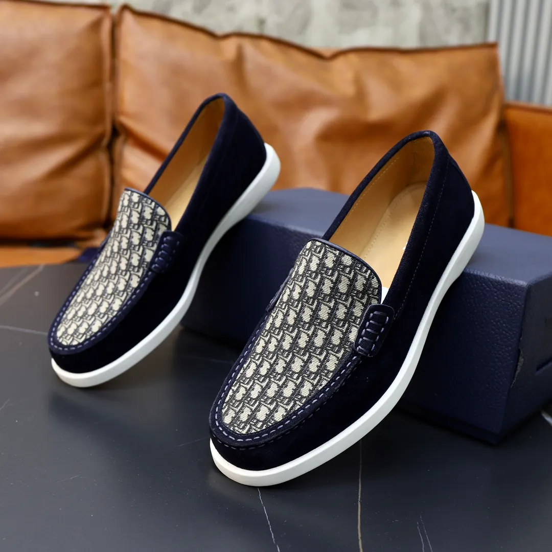 Ex-factory price: 540🙅‍♂️🙅‍♂️🙅‍♂️ Brand: Dior DIOR Standard code: Men's code 38/44 (45 can be customized) Grade: Same as the official website Material: Original cowhide stitching, cowhide lining, original TPU wear-resistant soft outsole Style categories: Leisure and sports version, footwear for driving, young fashion, European and American trends, British style Color: actual picture color